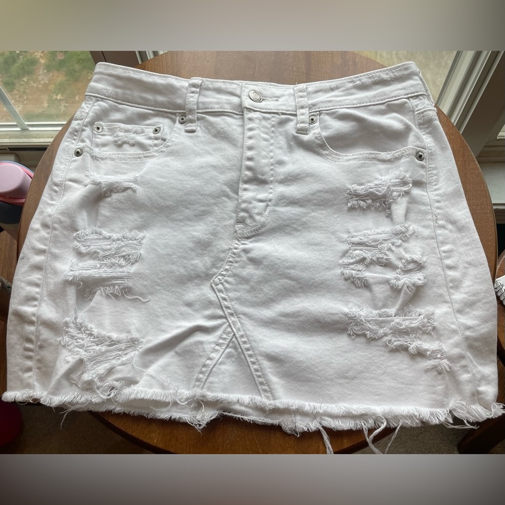 American Eagle white jean skirt size 6